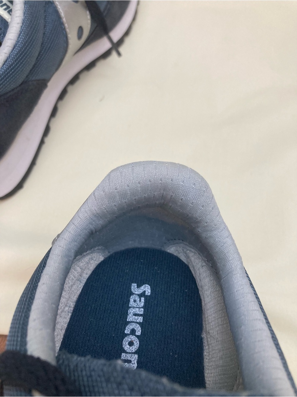 Saucony Kids Navy and Light Blue Lace-Up Sneakers 5.5 - Picture 7 of 9